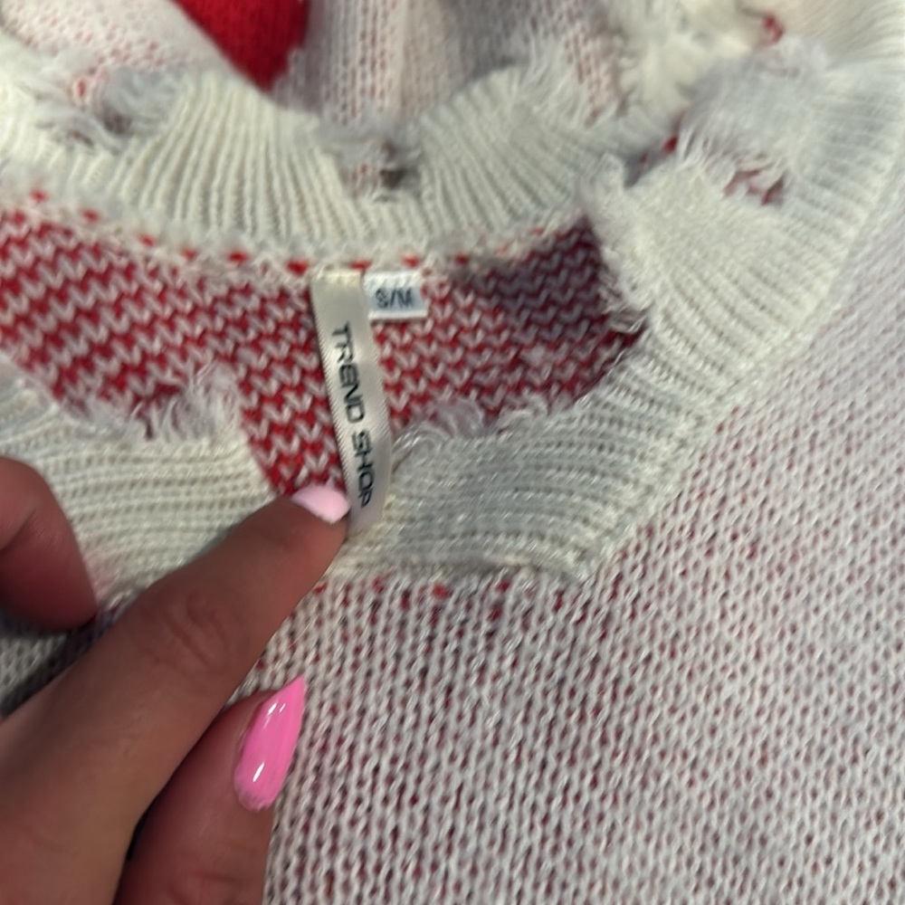 Valentines sweater - Picture 4 of 5